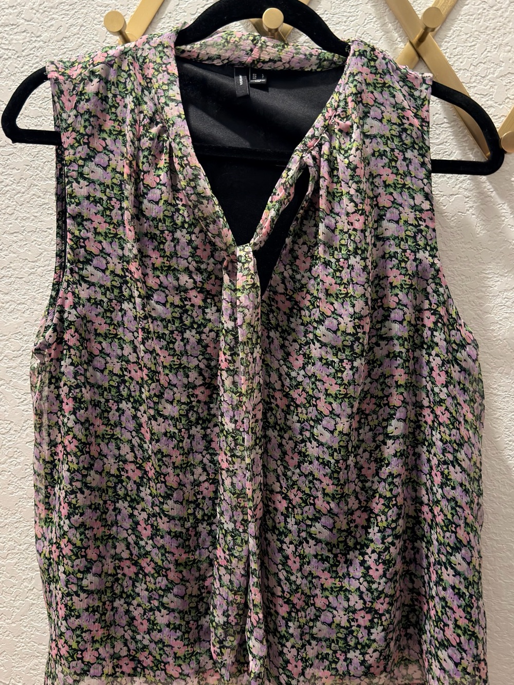 Sleeveless Tie-Neck Floral Camisole - Pink & Black